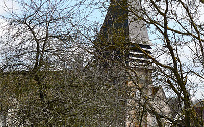 L'église à Estrées-Saint-Denis