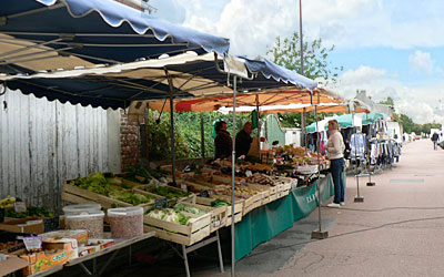 Le marché d'Estrées-Saint-Denis